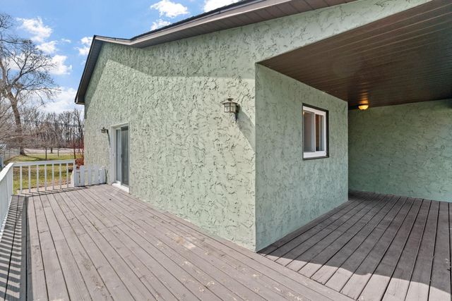 10725 15th Avenue N, Plymouth, MN 55441