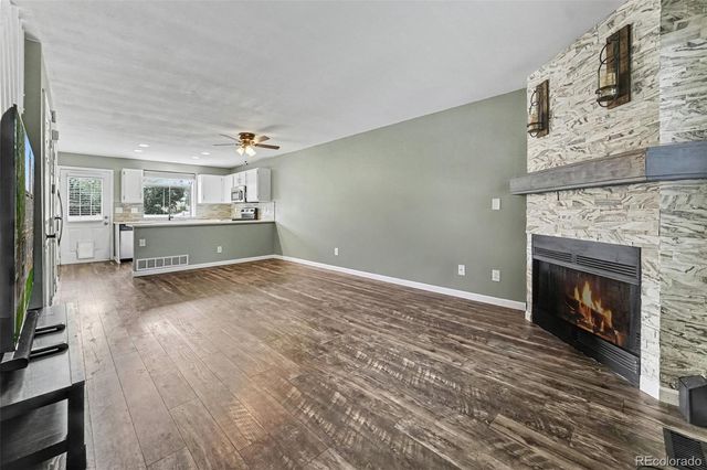 9615 W Chatfield Avenue C, Littleton, CO 80128
