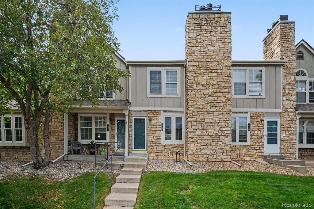 9615 W Chatfield Avenue C, Littleton, CO 80128