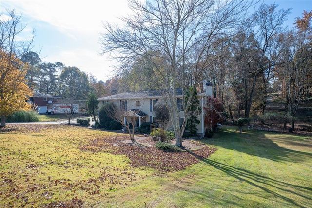 1730 Macby Drive, Marietta, GA 30066