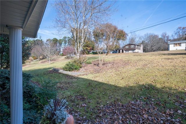 1730 Macby Drive, Marietta, GA 30066