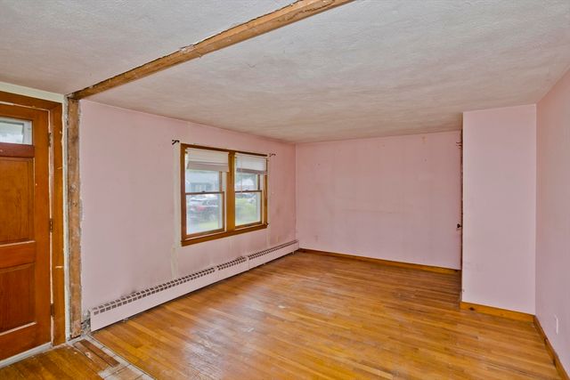 84 Bourbeau St, Chicopee, MA 01020