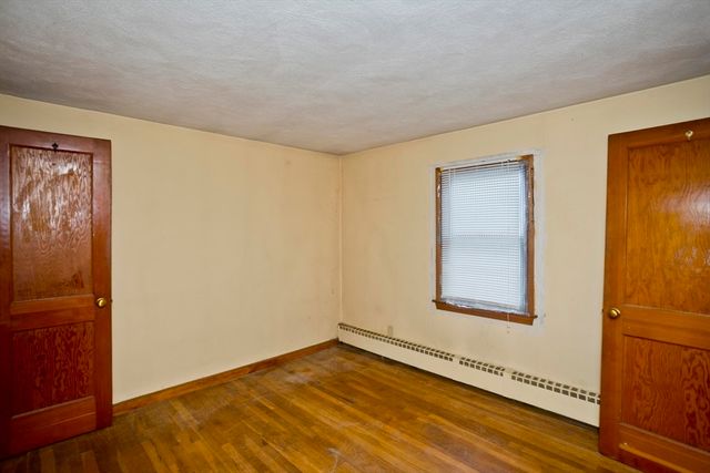 84 Bourbeau St, Chicopee, MA 01020
