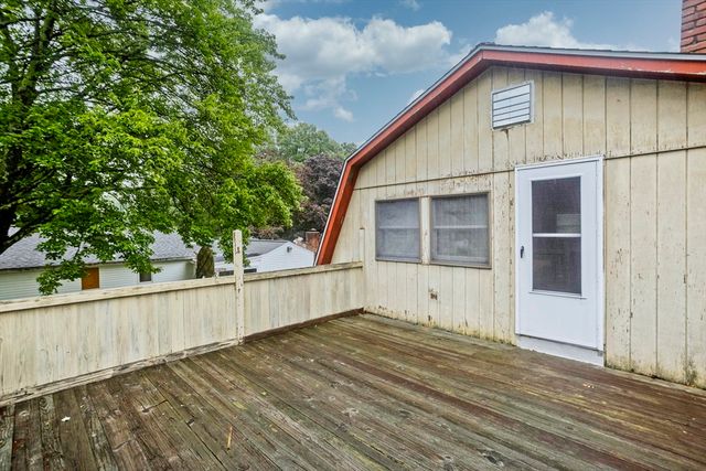 84 Bourbeau St, Chicopee, MA 01020