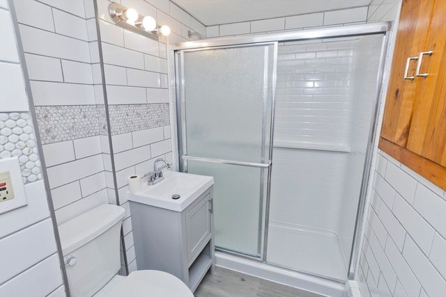 84 Bourbeau St, Chicopee, MA 01020