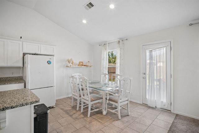 7223 S Laurel Place, Broken Arrow, OK 74011