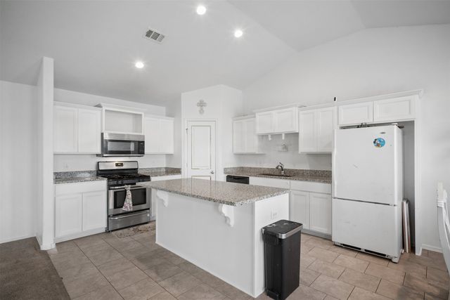 7223 S Laurel Place, Broken Arrow, OK 74011