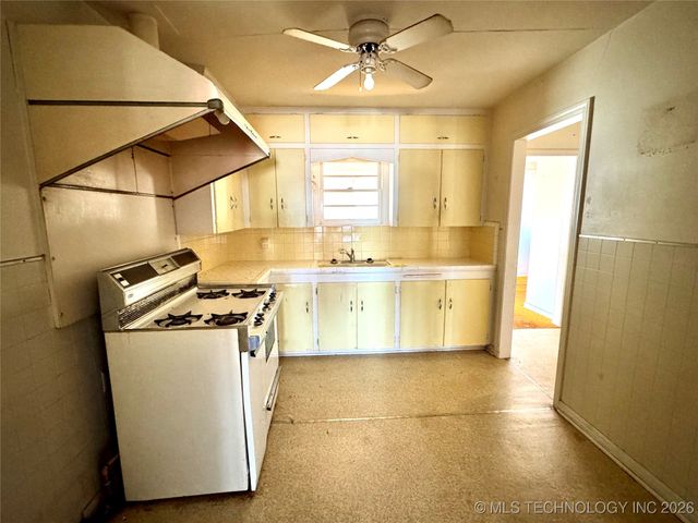 1519 Chickasaw Boulevard, Ardmore, OK 73401