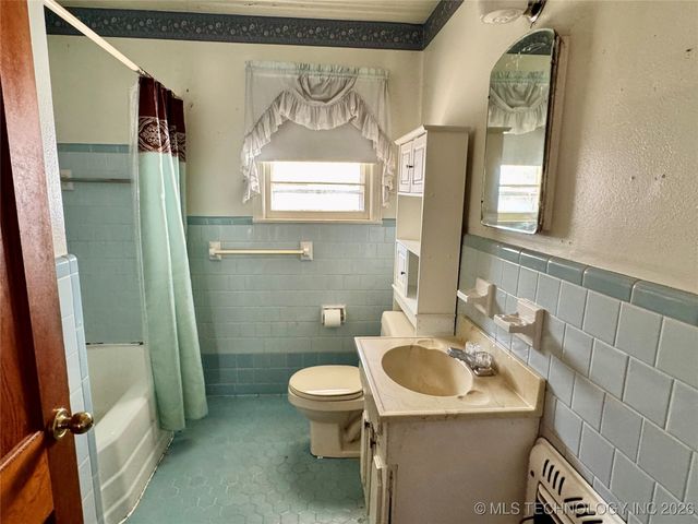 1519 Chickasaw Boulevard, Ardmore, OK 73401