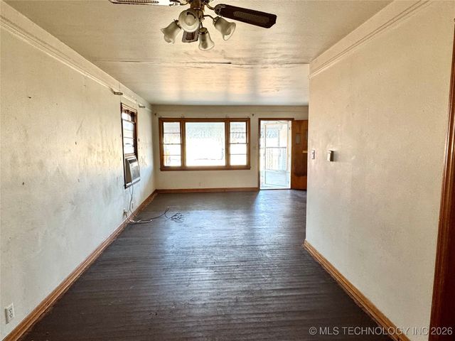 1519 Chickasaw Boulevard, Ardmore, OK 73401