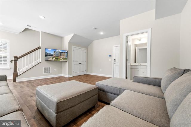 9828 BUCHANAN LOOP, Manassas, VA 20110