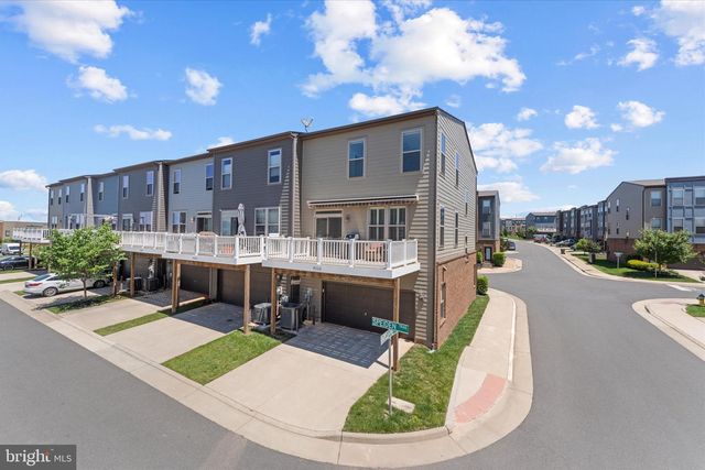 9828 BUCHANAN LOOP, Manassas, VA 20110