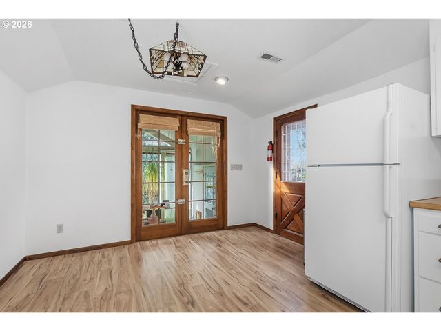 20350 Sw JOHNSON St, Beaverton, OR 97003