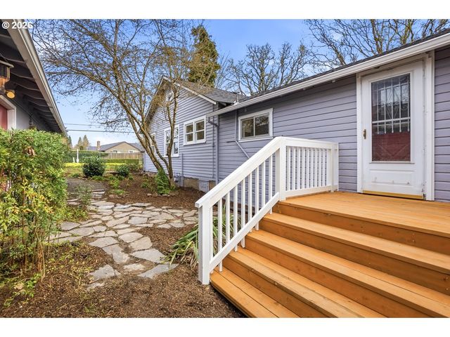 20350 Sw JOHNSON St, Beaverton, OR 97003