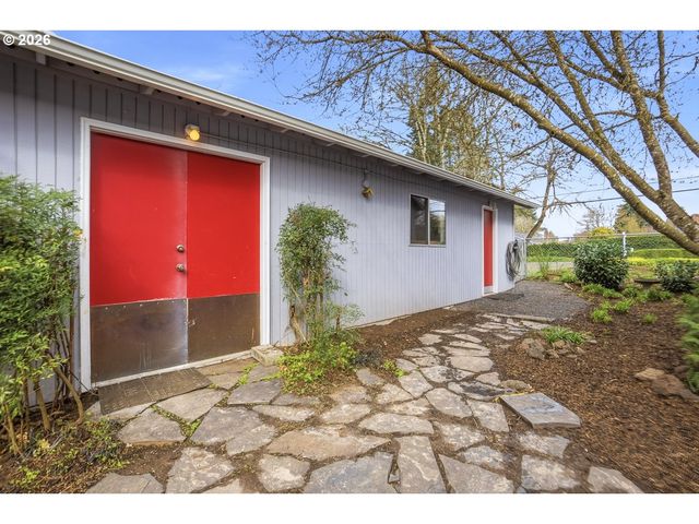 20350 Sw JOHNSON St, Beaverton, OR 97003