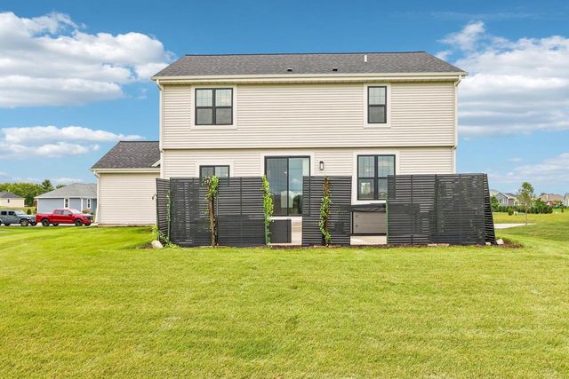 614 Twin Creeks DRIVE, Dousman, WI 53118
