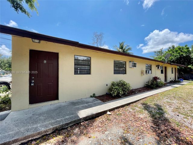 1631 SW 44th Ave B, Fort Lauderdale, FL 33317