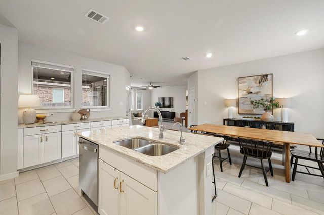 1136 Oak Chase WAY, Leander, TX 78641