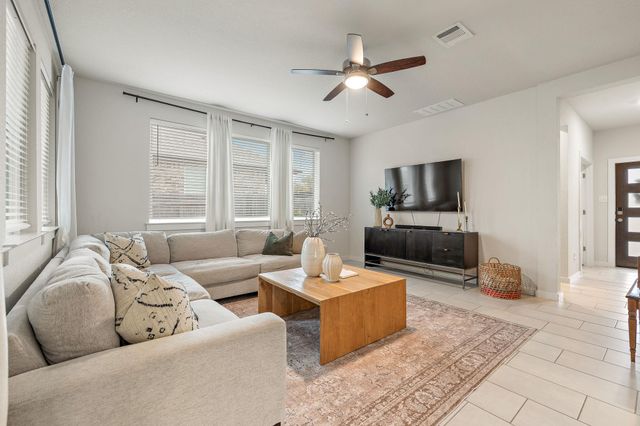 1136 Oak Chase WAY, Leander, TX 78641