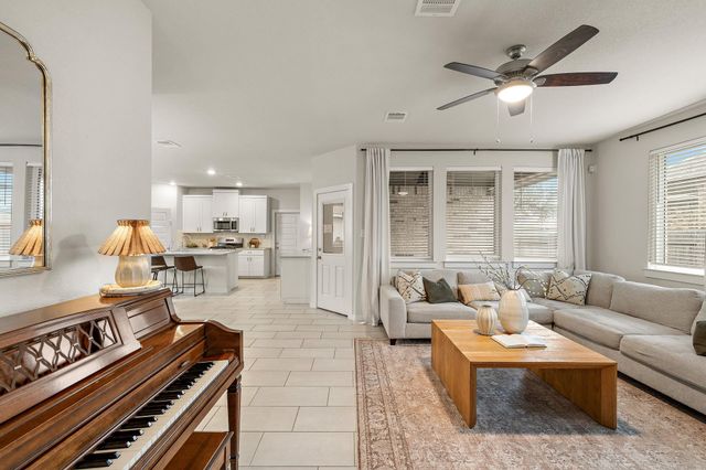 1136 Oak Chase WAY, Leander, TX 78641