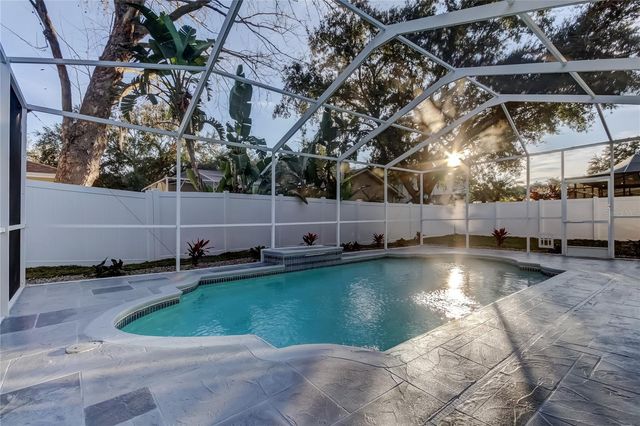 9311 HERITAGE OAK COURT, Tampa, FL 33647