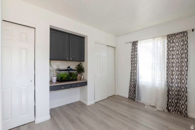 5207 MIDLAND DR, Roy, UT 84067