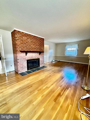 2811 CALVERTON BLVD, Silver Spring, MD 20904