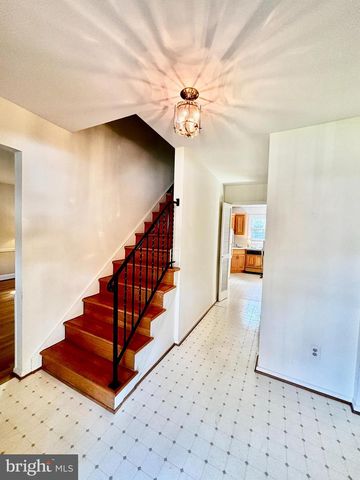 2811 CALVERTON BLVD, Silver Spring, MD 20904