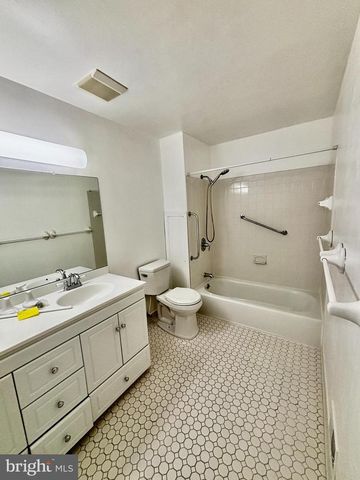 2811 CALVERTON BLVD, Silver Spring, MD 20904