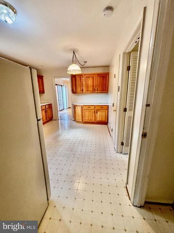 2811 CALVERTON BLVD, Silver Spring, MD 20904