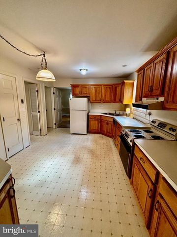 2811 CALVERTON BLVD, Silver Spring, MD 20904