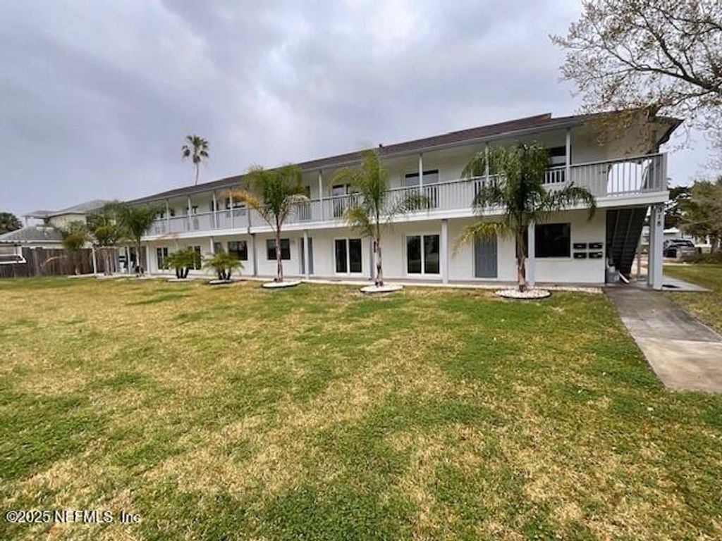 318 ARRICOLA Avenue 204, St. Augustine, FL 32080