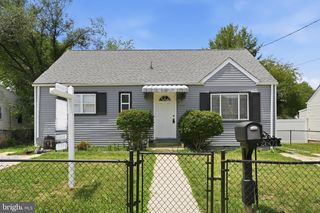 2607 LAKEHURST AVE, District Heights, MD 20747