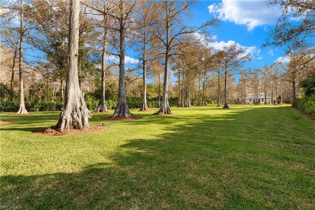 5271 Cherry Wood DR, Naples, FL 34119