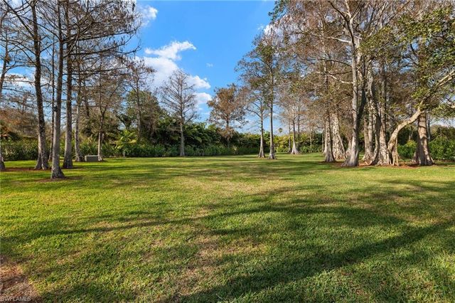 5271 Cherry Wood DR, Naples, FL 34119