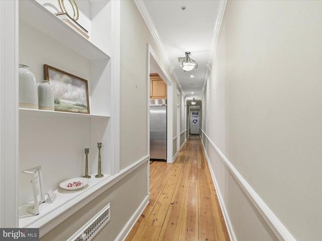 121-123 E KING ST, Lancaster, PA 17602