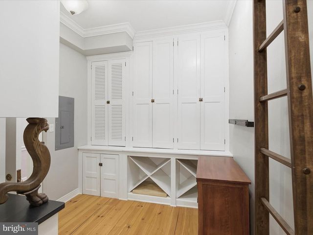 121-123 E KING ST, Lancaster, PA 17602