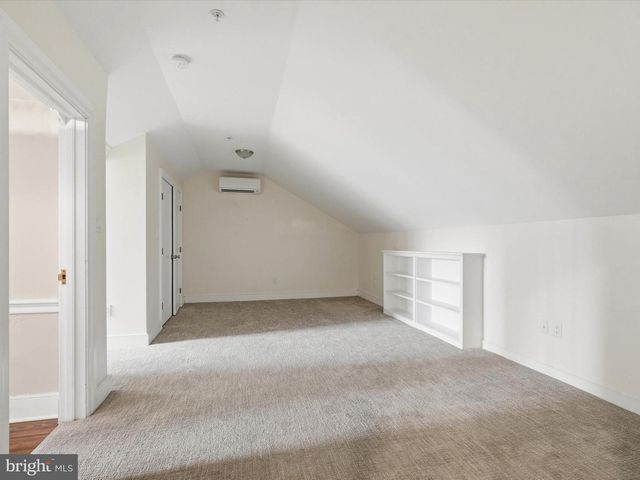 121-123 E KING ST, Lancaster, PA 17602