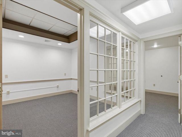 121-123 E KING ST, Lancaster, PA 17602