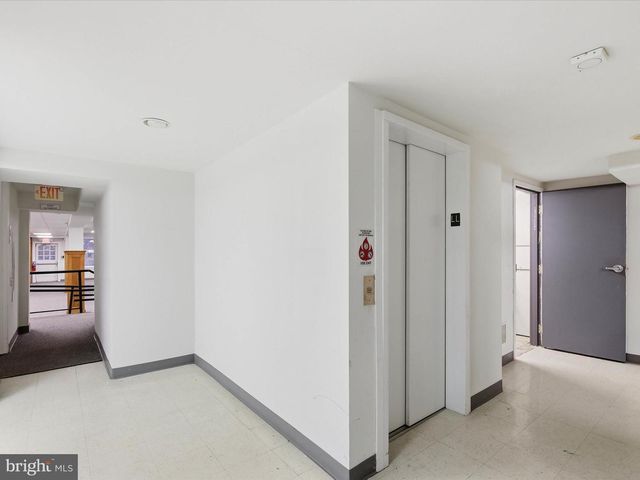 121-123 E KING ST, Lancaster, PA 17602