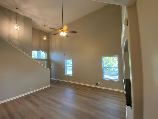 303 Old Peak RD, Georgetown, TX 78626