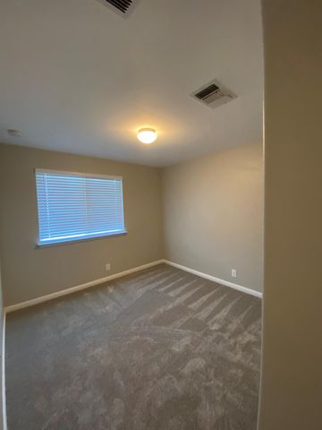 303 Old Peak RD, Georgetown, TX 78626