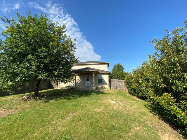 303 Old Peak RD, Georgetown, TX 78626