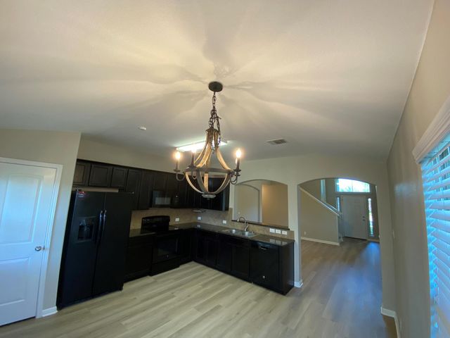 303 Old Peak RD, Georgetown, TX 78626