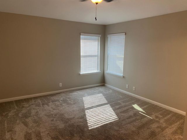 303 Old Peak RD, Georgetown, TX 78626