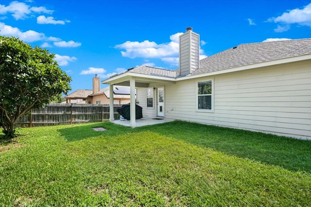 157 Maplewood N, Kyle, TX 78640