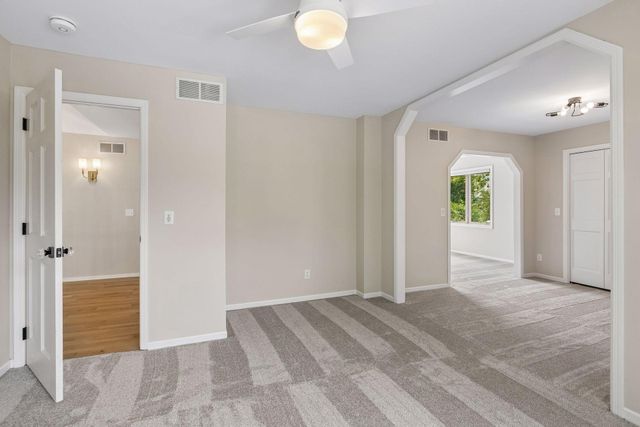 16905 45th Avenue N, Plymouth, MN 55446
