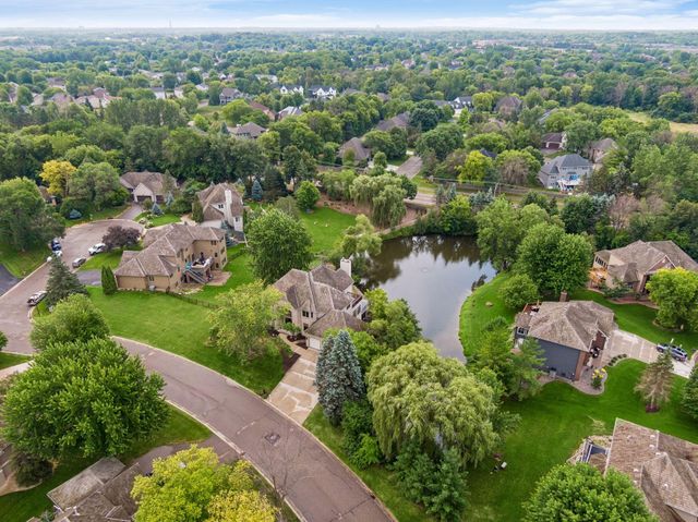 16905 45th Avenue N, Plymouth, MN 55446