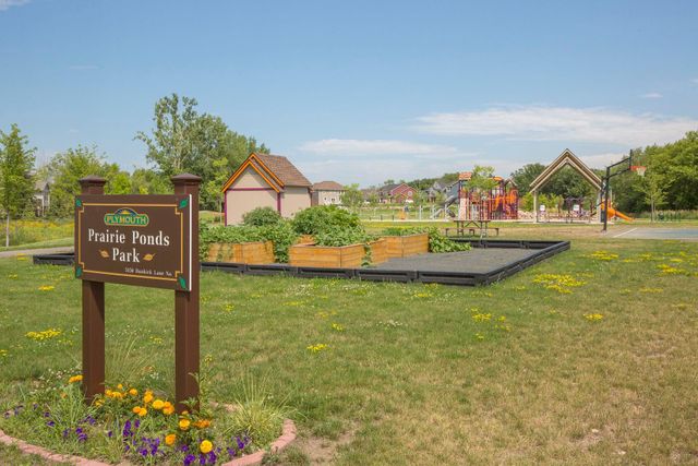 16905 45th Avenue N, Plymouth, MN 55446