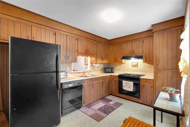 11 Essex Drive 11 and 12, Clemson, SC 29631